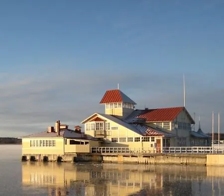 Lingonberry Raseborg